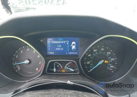 2014 Ford Focus Se z USA, uszkodzony, nr VIN 1FADP3F27EL173999